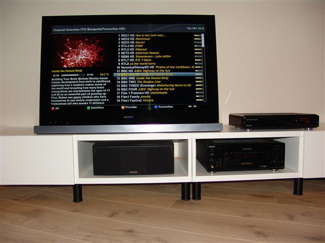 http://dl.a2000.nu/ddx/audio/DSC00039.JPG