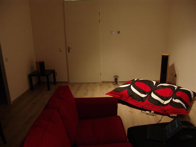 http://dl.a2000.nu/ddx/audio/DSC00043.JPG